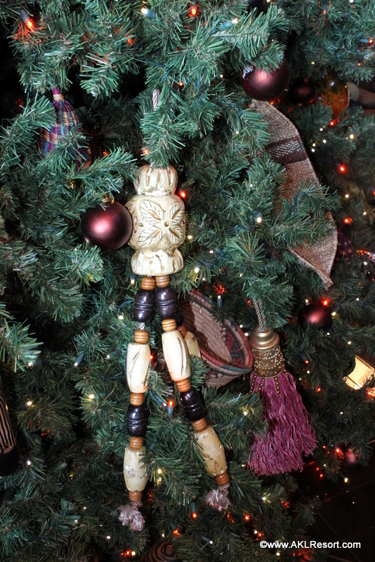 Ornament on  main tree